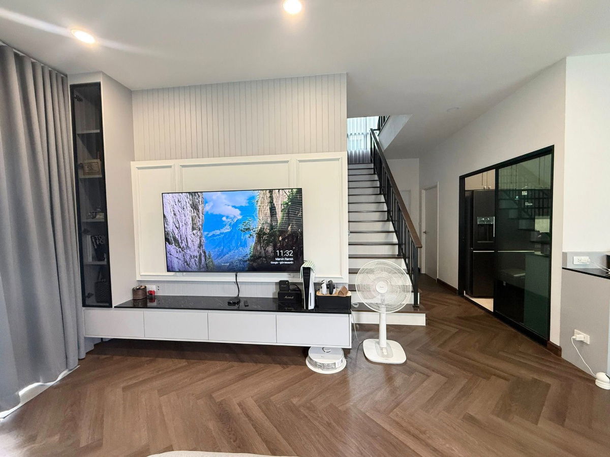 picture Single house for rent ✨ Britania Bangna-Srivaree ✨ 4 bedrooms, 4 bathrooms, prime location, corner house, fully furnished, ready to move in - 8/10