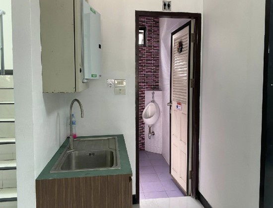 รูป อาคารสำนักงาน 4 ชั้น ซอยนวมินทร์ พื้นที่ใช้สอย 350 ตารางเมตร จดบริษัทได้ - รูปที่ 13/14