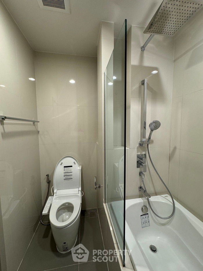 picture 1-BR Condo at Oka Haus Sukhumvit 36 near BTS Thong Lor (ID 1813132) - 7/9