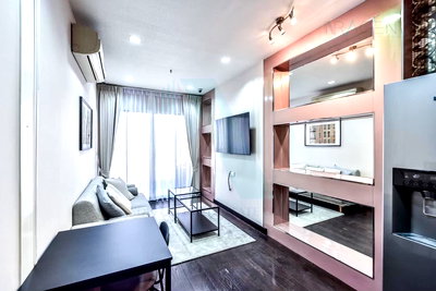 Condos for rent : For Rent Condo IDEO Q PHAYATHAI Building 1, Floor 20,2 bed room, Room size 65.00 sqm