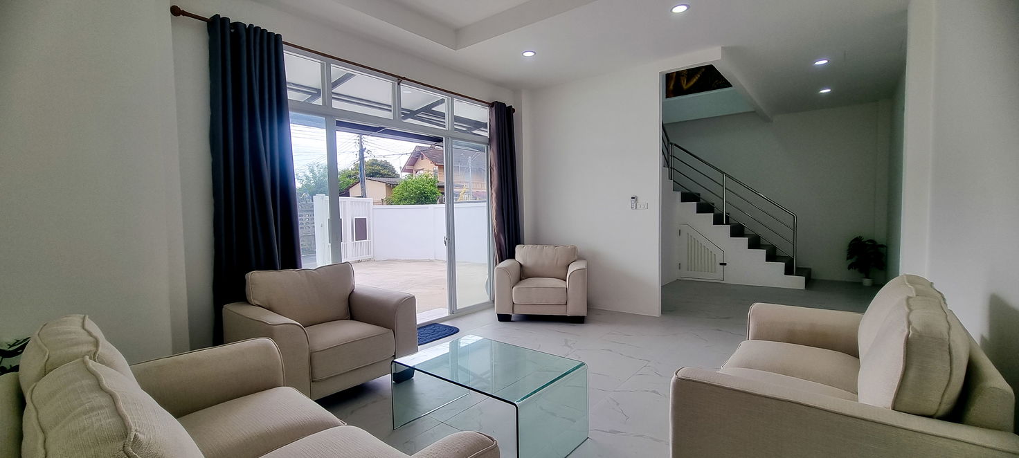 picture Pool Villa for Sale 3 Storeys 4 Bedrooms in Bang Saray - 4/18