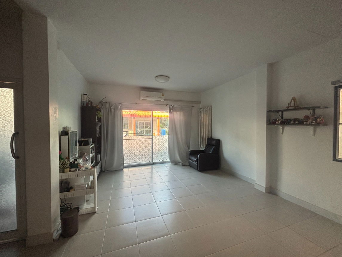 รูป ขายบ้านบุรีรมย์ เทพารักษ์ - สุวรรณภูมิ ใกล้ทางด่วนกาญจนาภิเษกบางนา-พระราม 2 บ้านแฝด(กำแพงไม่ติดกัน) - รูปที่ 7/10