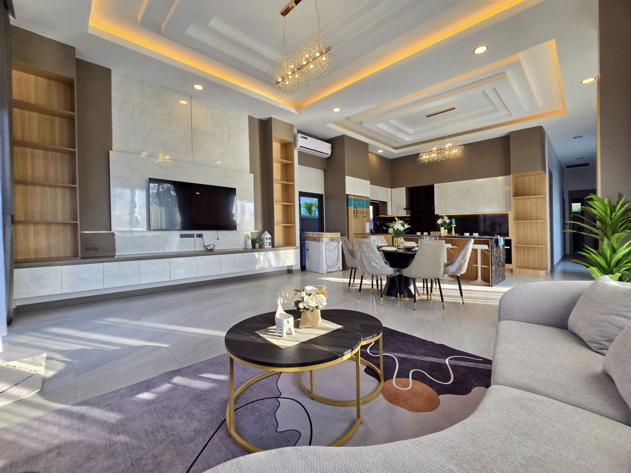 picture 3 Bedrooms Pool Villa in Mabprachan for Sale - 4/21