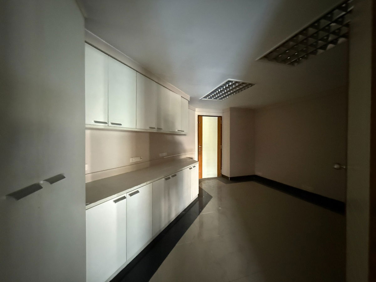 รูป ให้เช่าออฟฟิศ ฮิลล์ไซด์คอนโด ชั้น 4 ขนาด 200 ตร.ม. (ID:053BR) - รูปที่ 13/29