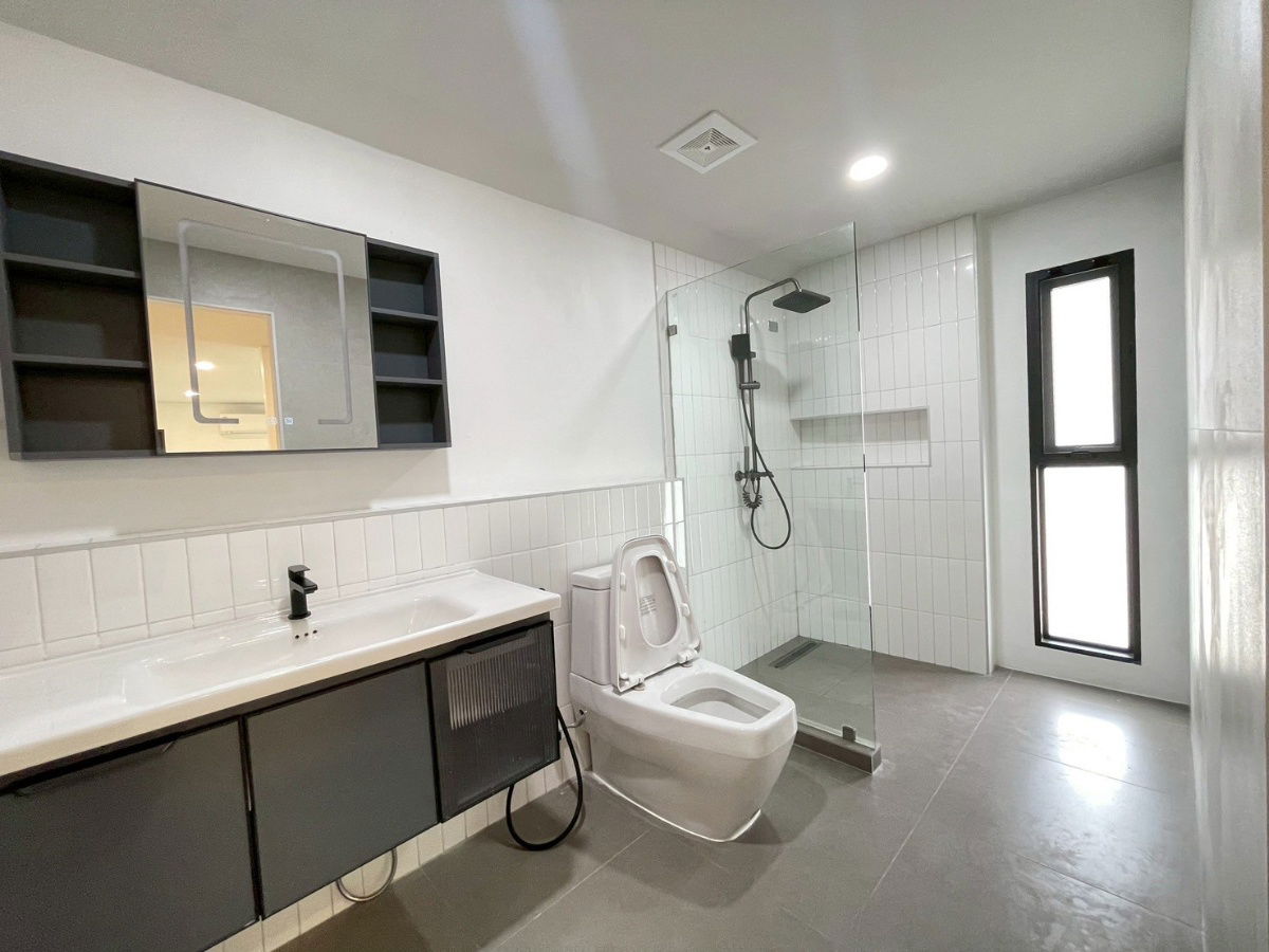 picture For Sell at Single house in Soi Phatthanakan 69 - 6/9