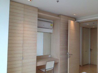 picture ST404 The Urbana Sathorn – High-Floor Luxury Residence in Prime Sathorn Location - 16/19