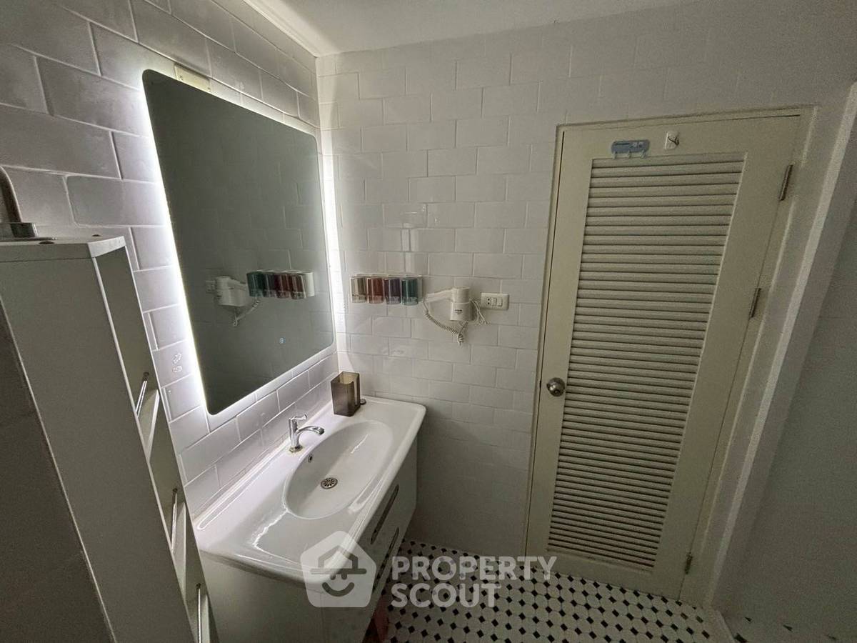 รูป คอนโด 2-ห้องนอน ที่ ท็อป วิว ทาวเวอร์ คอนโดมิเนียม ใกล้ BTS ทองหล่อ (ID 1697468) - รูปที่ 14/16