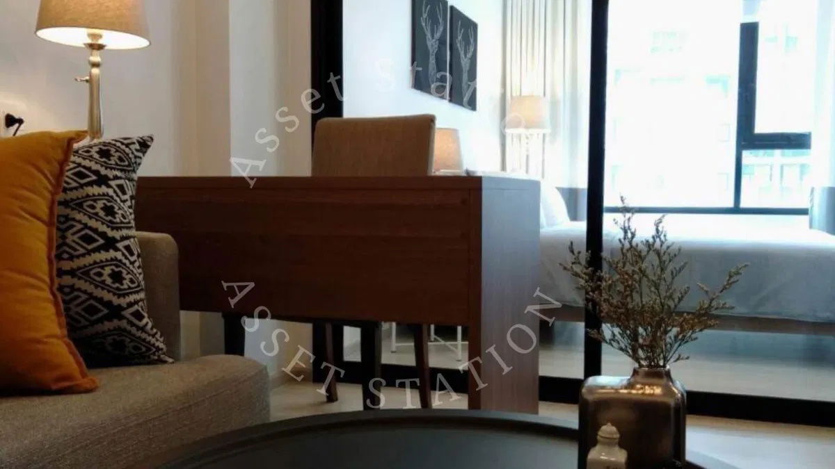 picture Condo for rent: Life Asoke, prime location, near BTS Asoke and MRT Phetchaburi. - 3/10