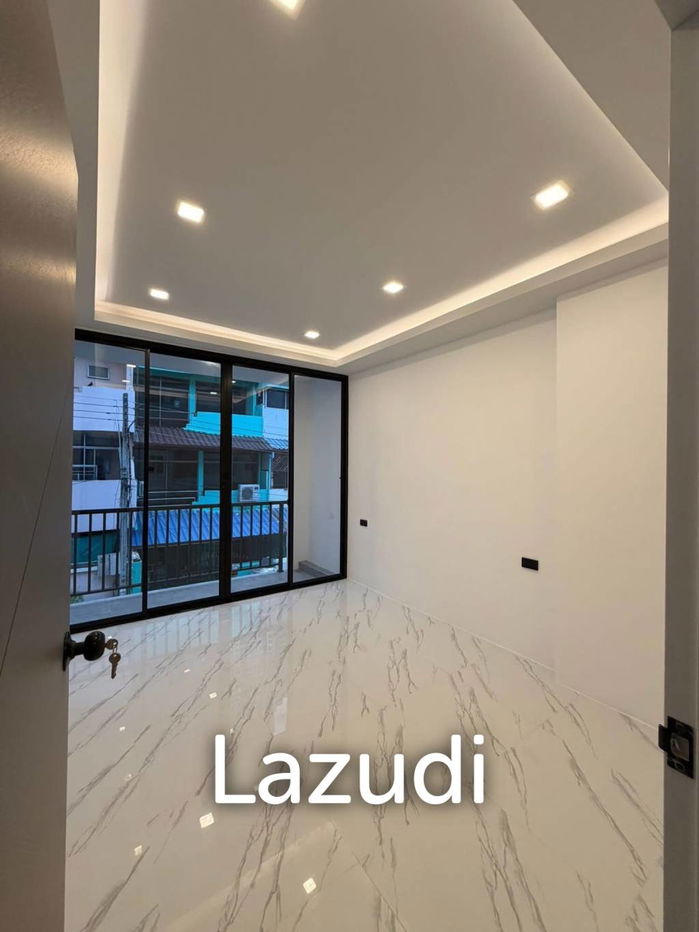 รูป ทาวน์โฮม 4 ห้องนอน 4 ห้องน้ำ ใกล้ถนนคนเดิน - รูปที่ 16/30