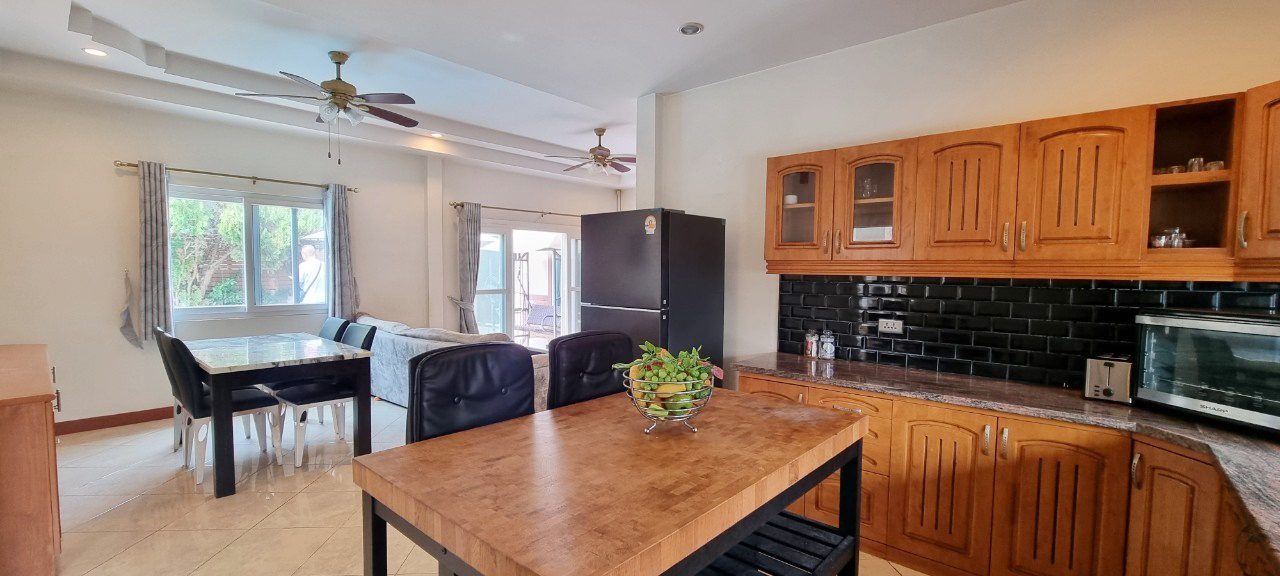 picture Pool Villa in East Pattaya for Sale - 4/17