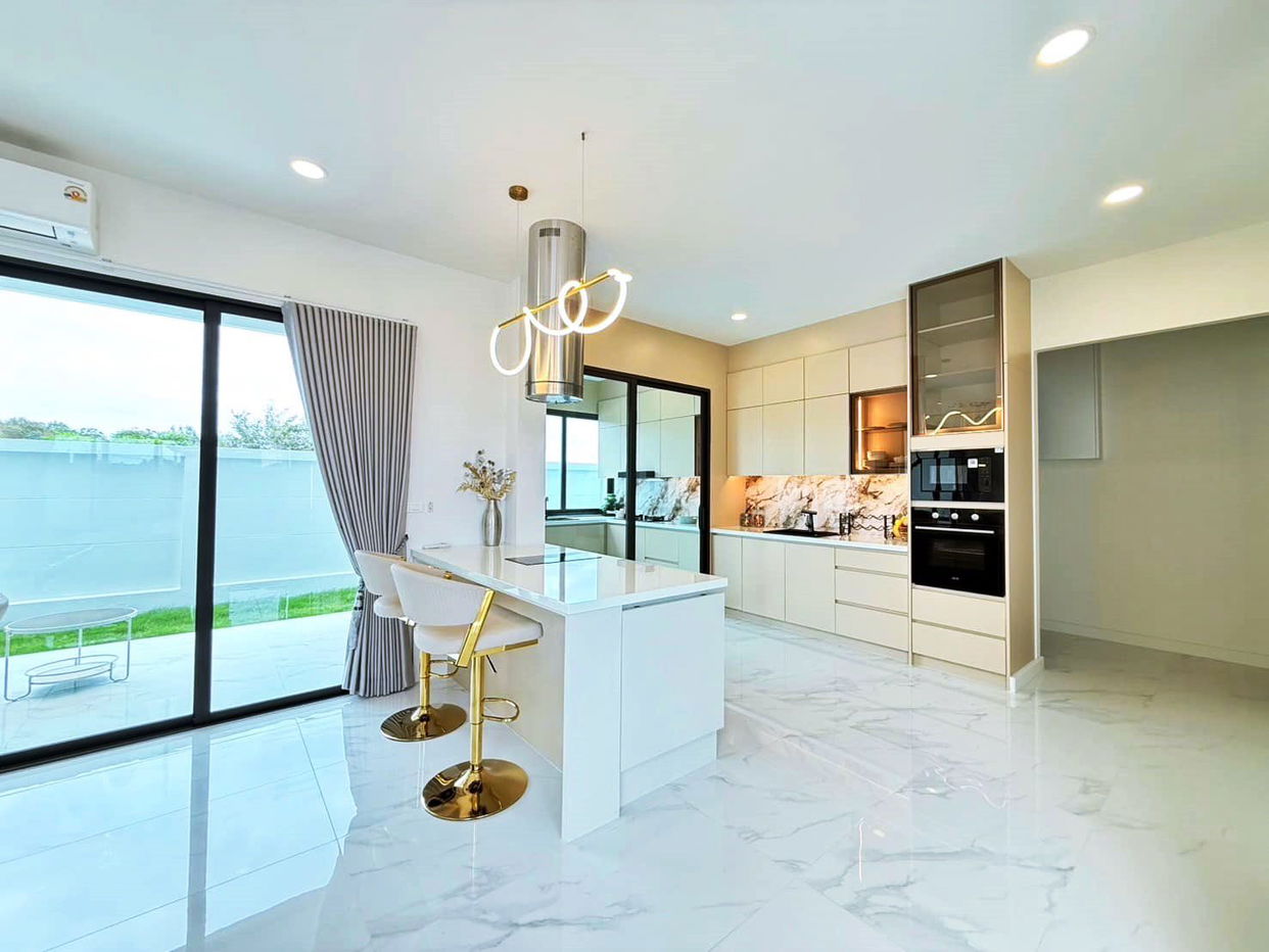 รูป ขายบ้านเดี่ยว 5 ห้องนอน พูลวิลล่า อีสต์ปัตตา - รูปที่ 5/18