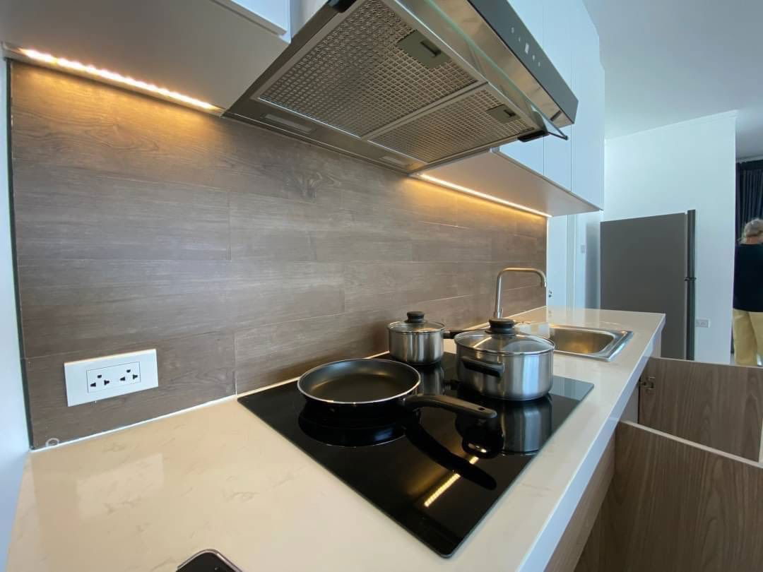 picture Lumpini Jomtien 3-Bedroom Condo for Sale with Direct Sea View - 6/17