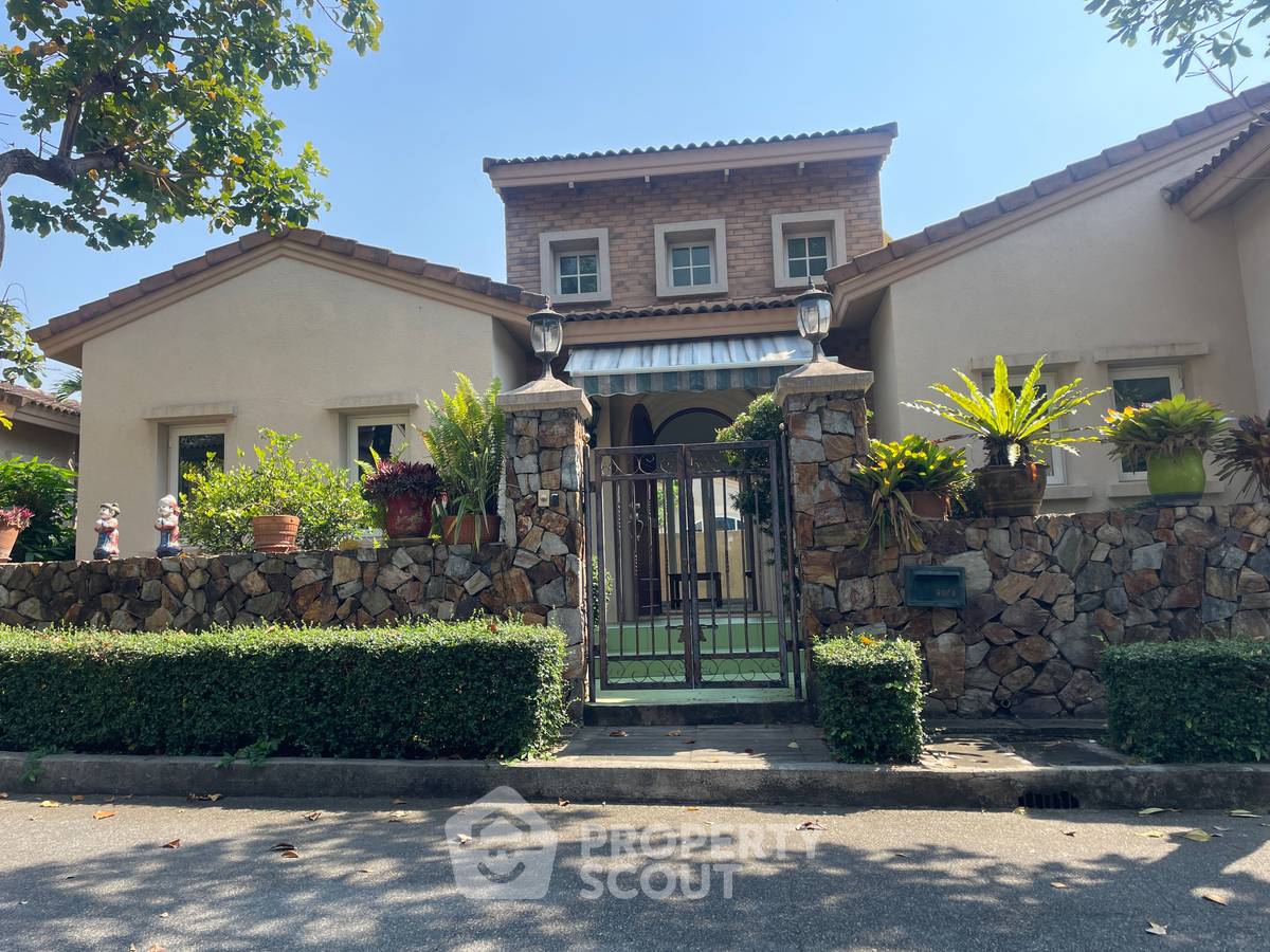 picture 3-BR House at Silk Road Place close to East Pattaya (ID 2463660) - 4/33