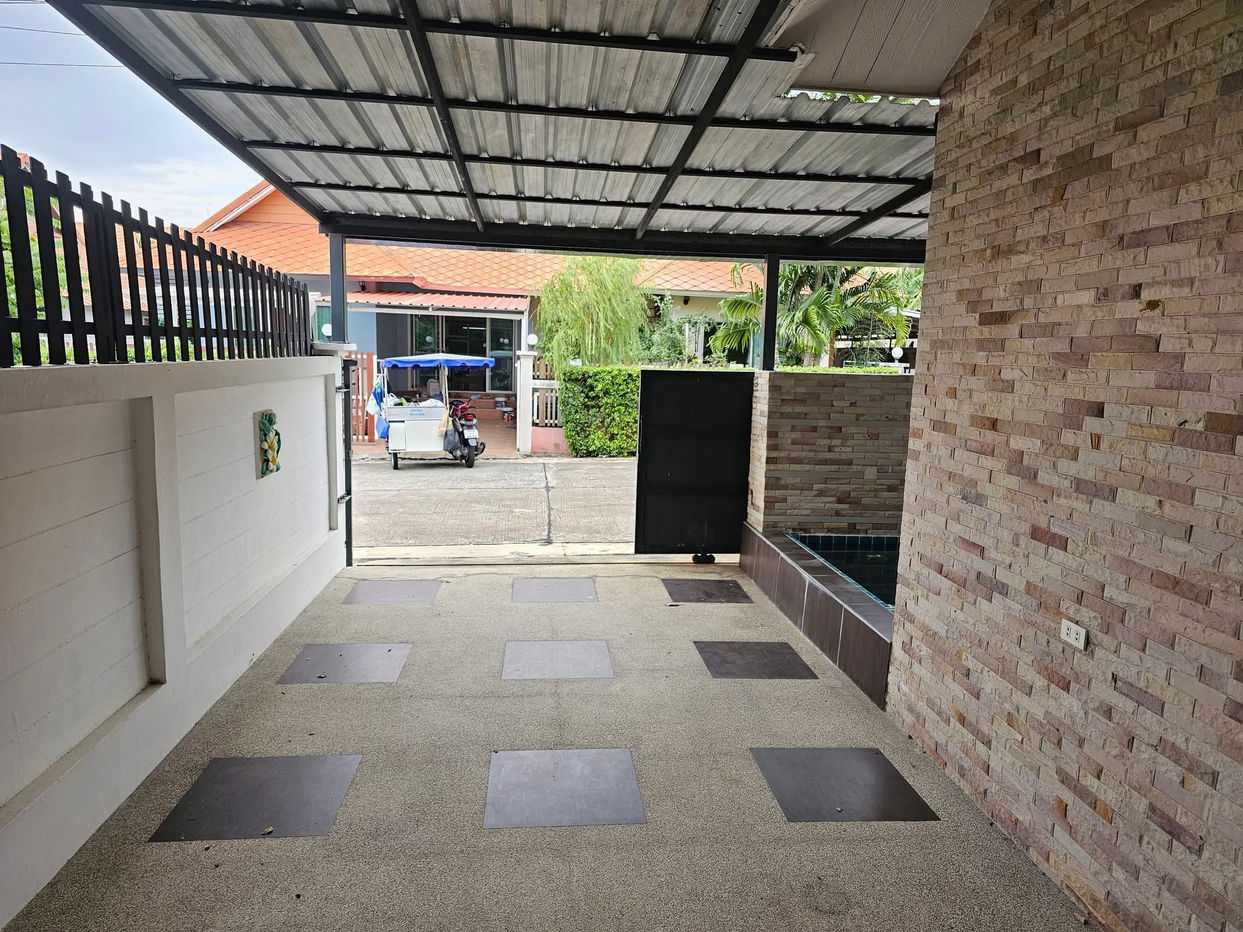 picture Pool Villa for Sale – Chaiyapruek, Pattaya - 15/16