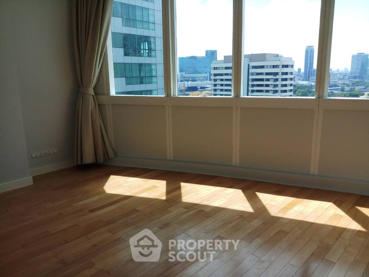 picture 2-BR Condo at Millennium Residence @ Sukhumvit Condominium near BTS Asok (ID 635593) - 16/24