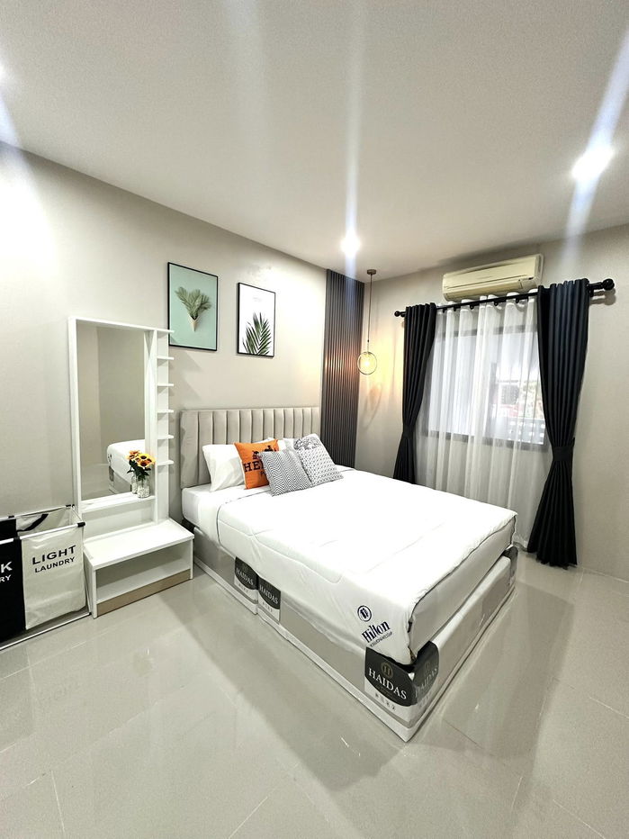 รูป Renovated 2-Bedroom Townhouse for Sale - รูปที่ 7/12