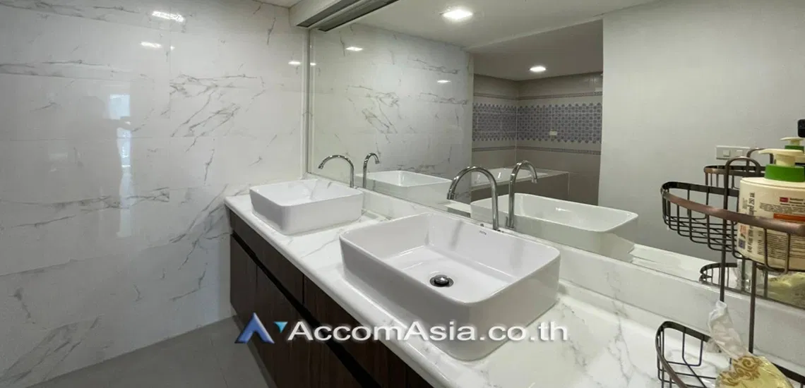 รูป 🔼🔽 AccomA 📩  3 BR Condominium @Royal Castle Sukhumvit 39 (AA28025) - รูปที่ 12/15