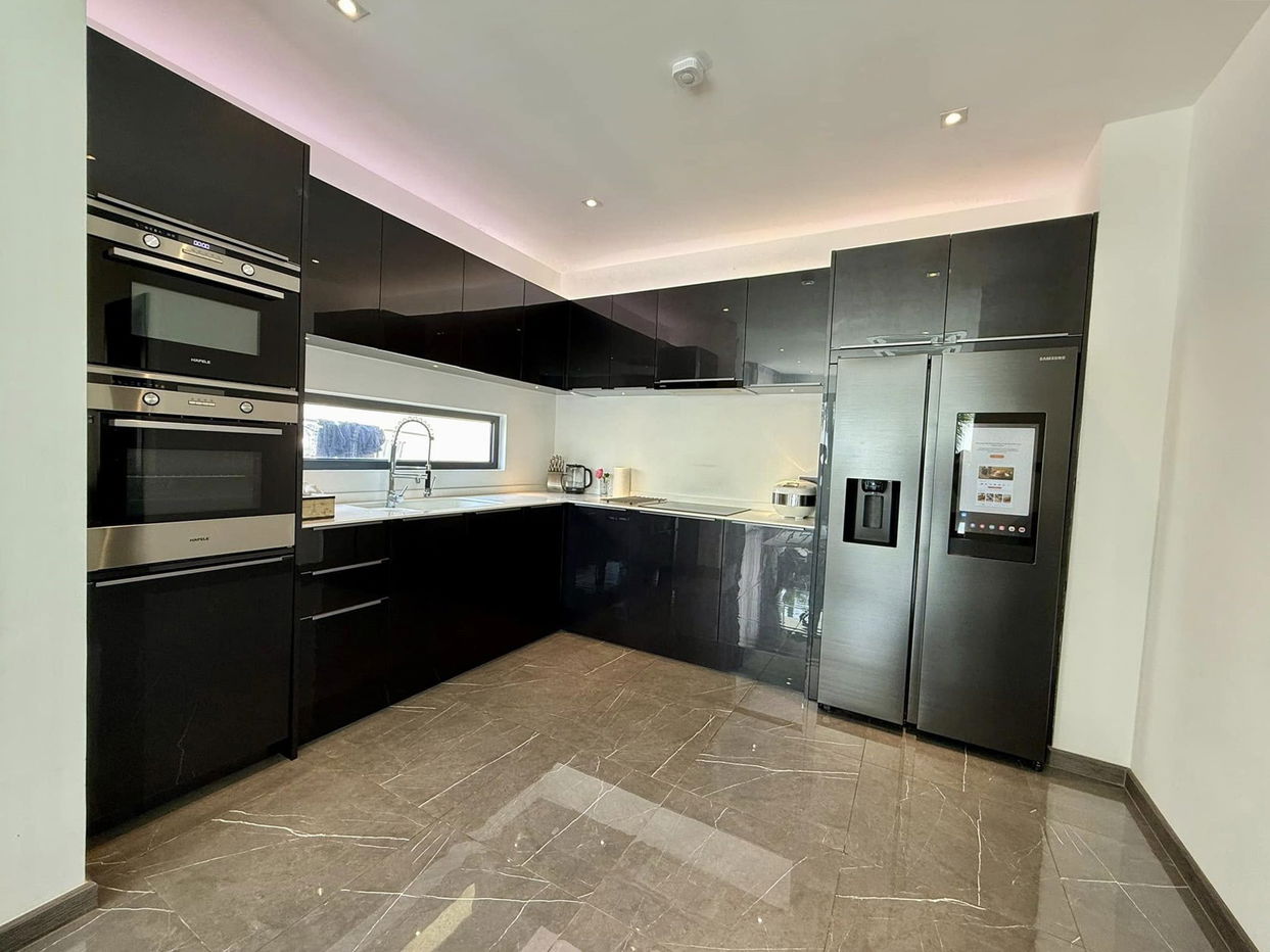 รูป ขายพูลวิลล่า 3 ห้องนอน สไตล์โมเดิร์น ในห้วยใหญ่ - รูปที่ 4/18