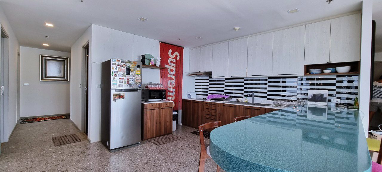 picture Aeras Beachfront 3 Bedrooms for Sale - 7/20