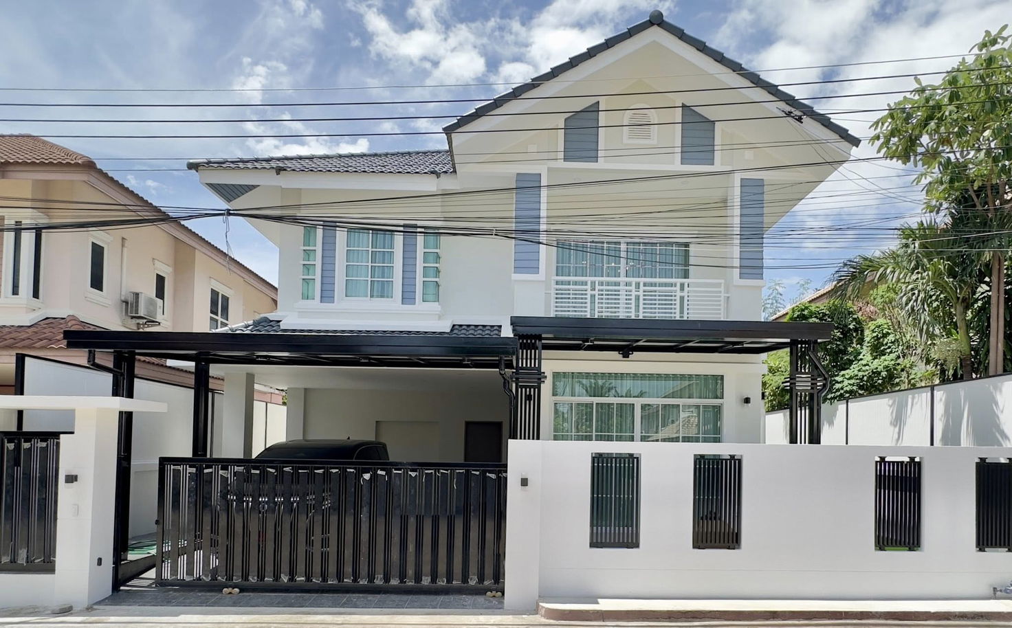 รูป ขายบ้านเดี่ยว 2 ชั้น สไตล์โมเดิร์น – พัทยาเหนือ - รูปที่ 1/18