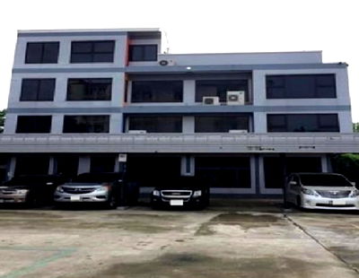 เช่าสำนักงาน ถนนรามอินทรา : อาคารสำนักงาน 4 ชั้น ซอยนวมินทร์ พื้นที่ใช้สอย 350 ตารางเมตร จดบริษัทได้