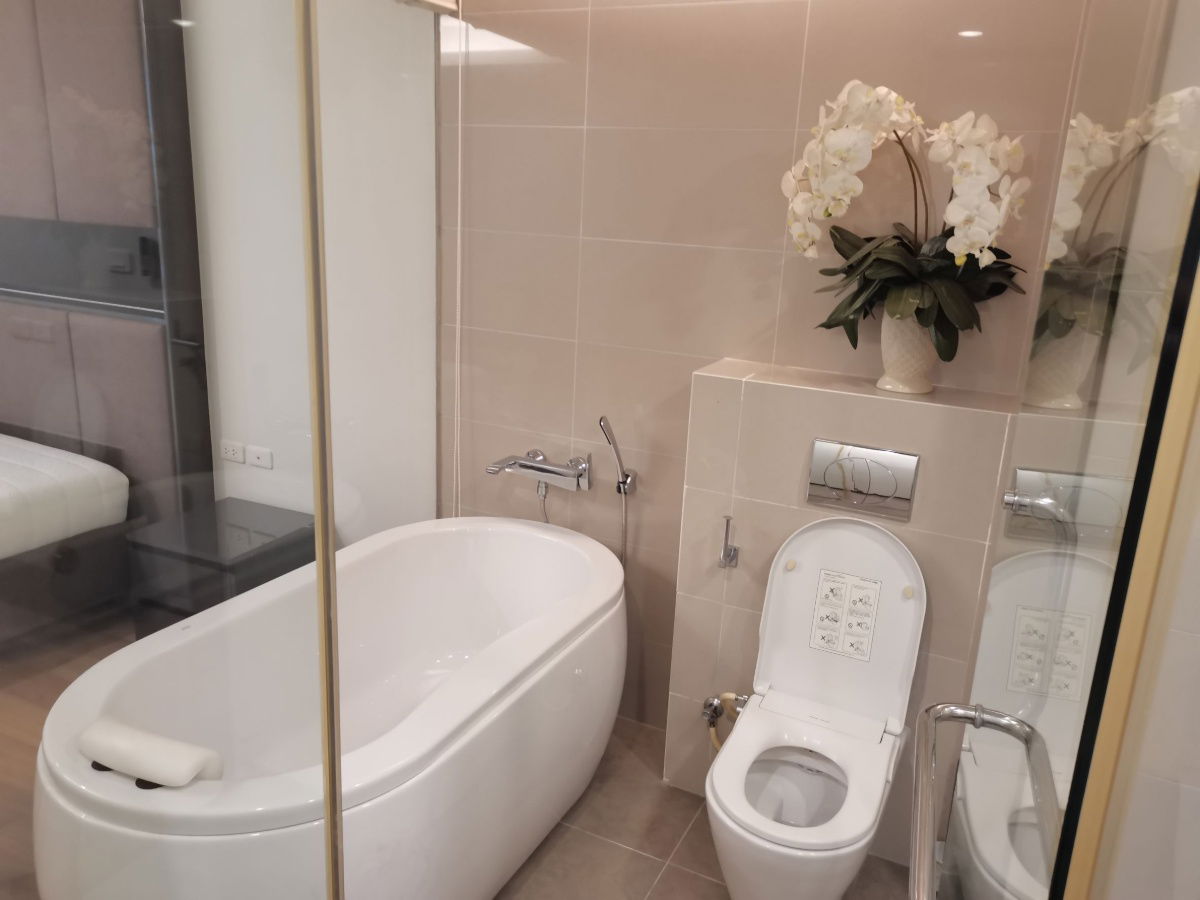 picture hirty-nine, Cozy 2 Bedroom with 70 sqm living amid Sukhumvit area. Best price offered. - 6/17