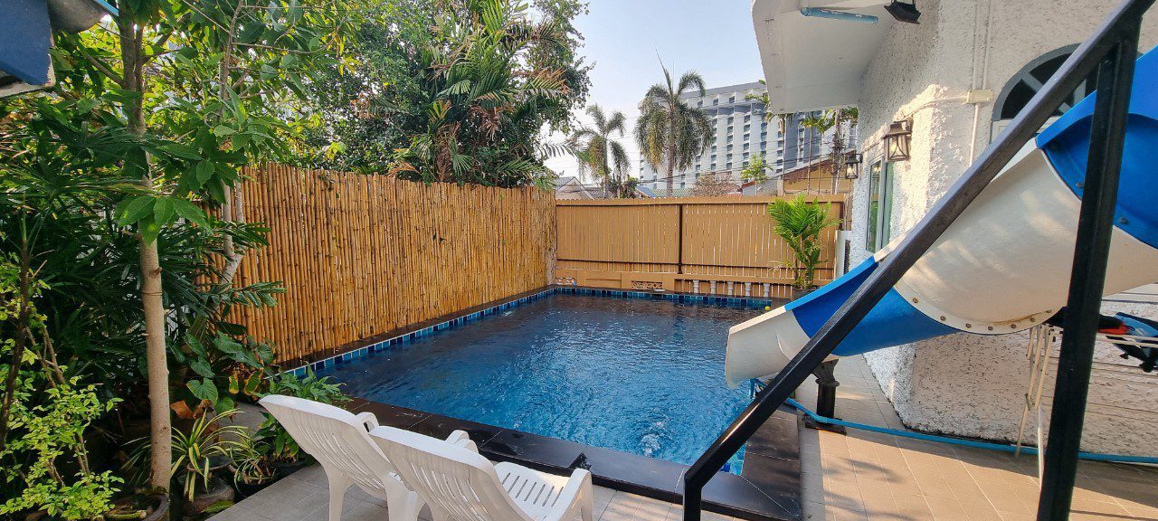 รูป วิลล่าพูล 7 ห้องนอนให้เช่าในจอมเทียน - รูปที่ 24/29