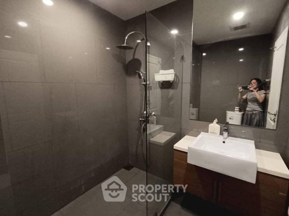 picture 1-BR Condo at Noble Revo Silom near BTS Surasak (ID 1721266) - 7/11