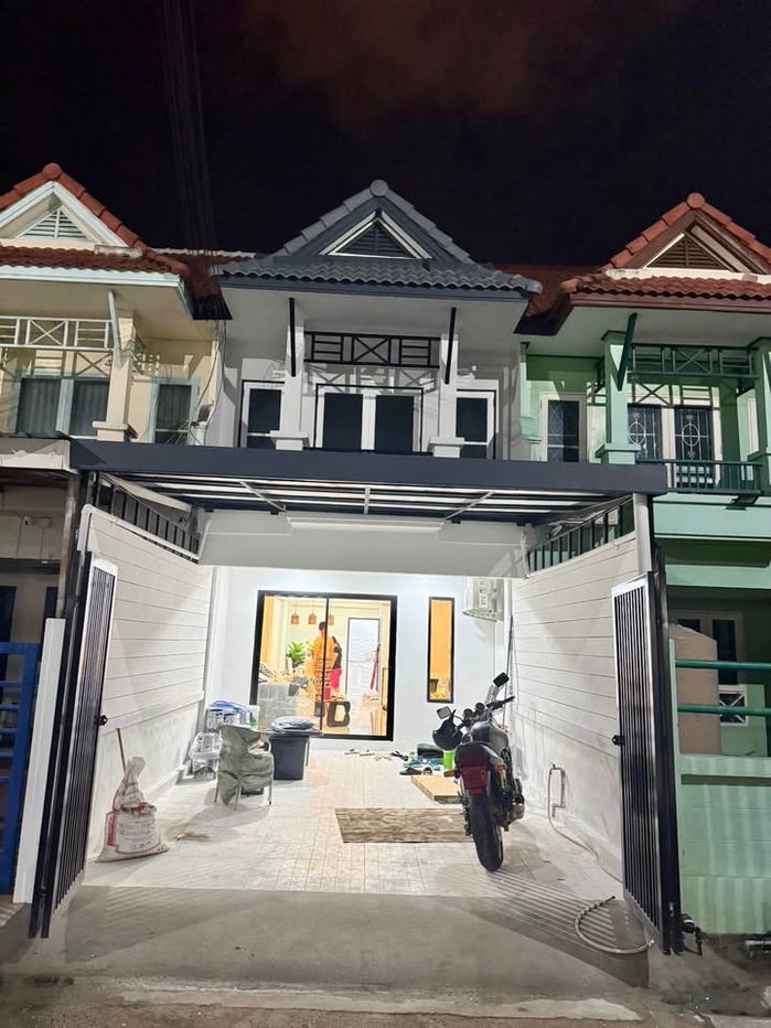 picture Townhouse for Sale – Jomtien - 1/15