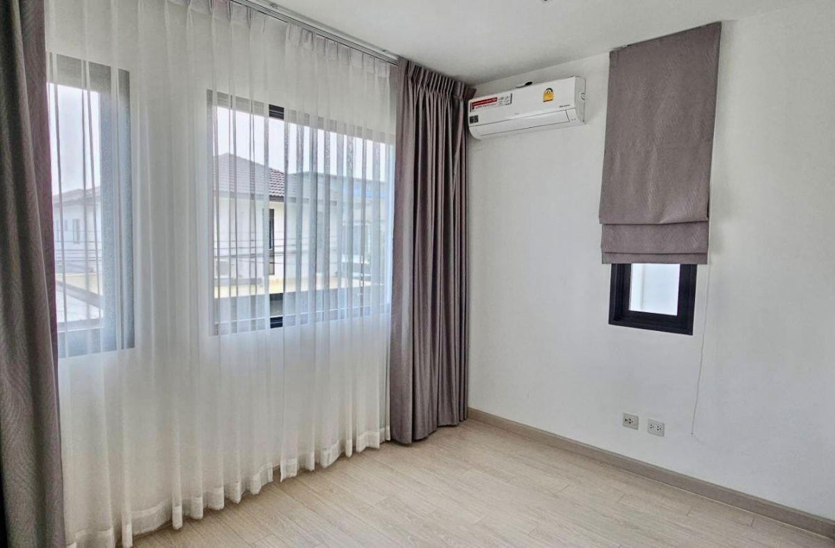 รูป ขายบ้านแฝด 2 ชั้น Britania Srinakarin ทำเลศักยภาพ ใกล้วัดหนามแดง สมุทรปราการ  ใกล้ BTS ศรีด่าน และเมกะบางนา - รูปที่ 12/19