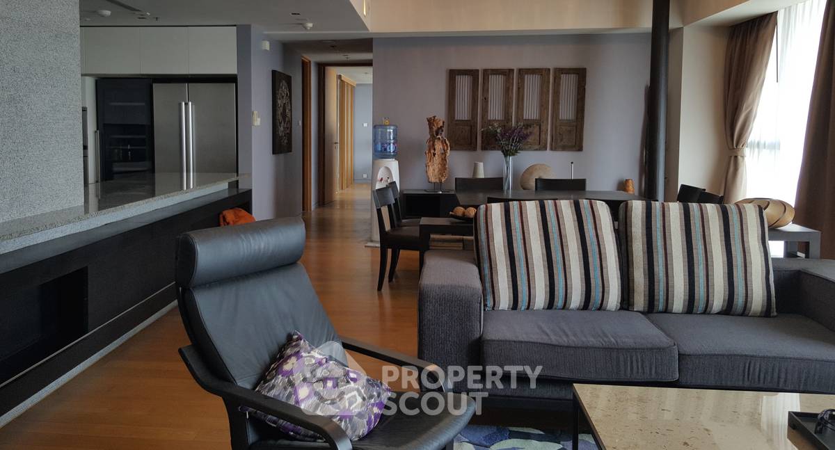 picture 3-BR Condo at The Met Sathorn near BTS Chong Nonsi (ID 881942) - 1/12