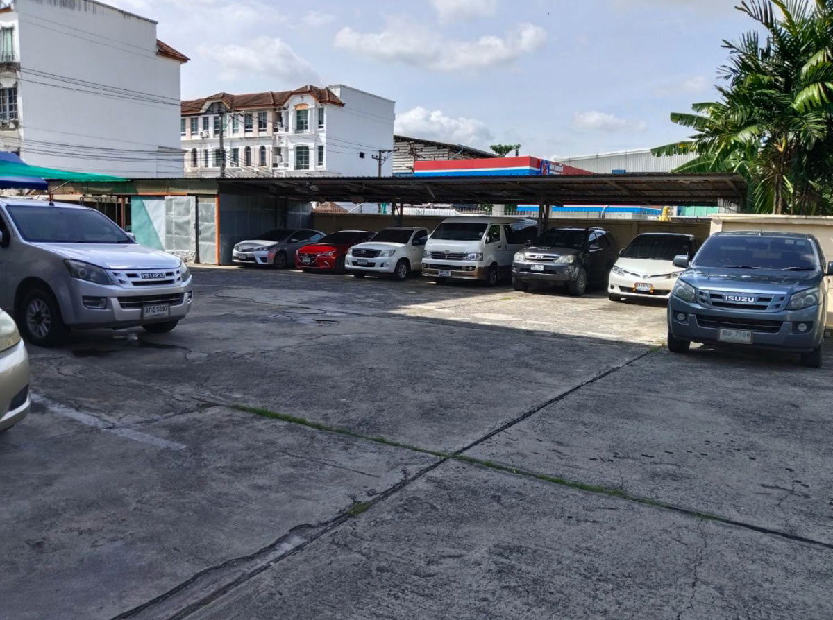 รูป อาคารสำนักงาน 5 ชั้น ติดถนนประดิษฐ์มนูธรรมพร้อมที่จอดรถ - รูปที่ 3/5