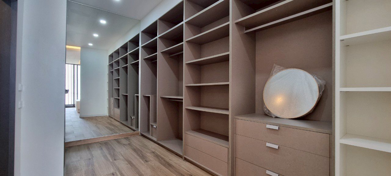 รูป วิลล่าพูลวิลล่าสุดหรูหรา 6 ห้องนอนบนเขาพระตำหนัก - รูปที่ 22/28