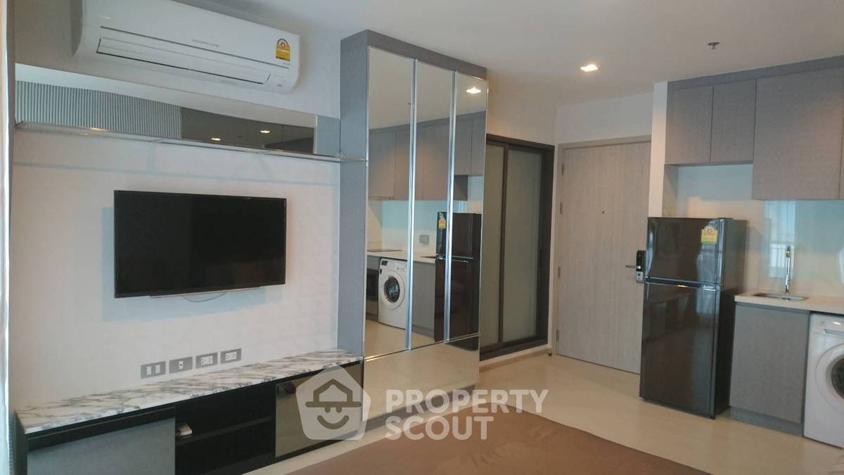 รูป คอนโด 1-ห้องนอน ที่ ริทึ่ม สุขุมวิท 36-38 ใกล้ BTS ทองหล่อ (ID 975358) - รูปที่ 3/8