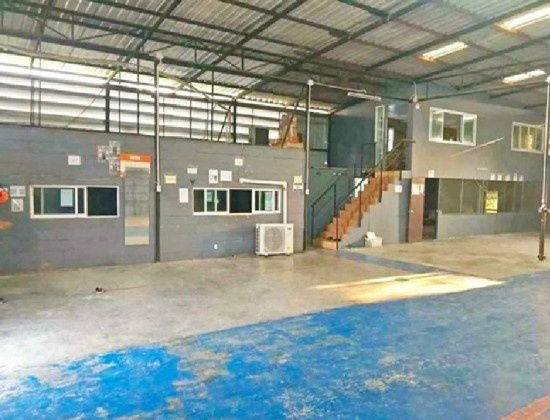 รูป ให้เช่าโกดัง พร้อมสำนักงาน / พื้นที่ใช้สอย 400 ตารางเมตร ซอยเสรีไทย 43  - รูปที่ 3/10