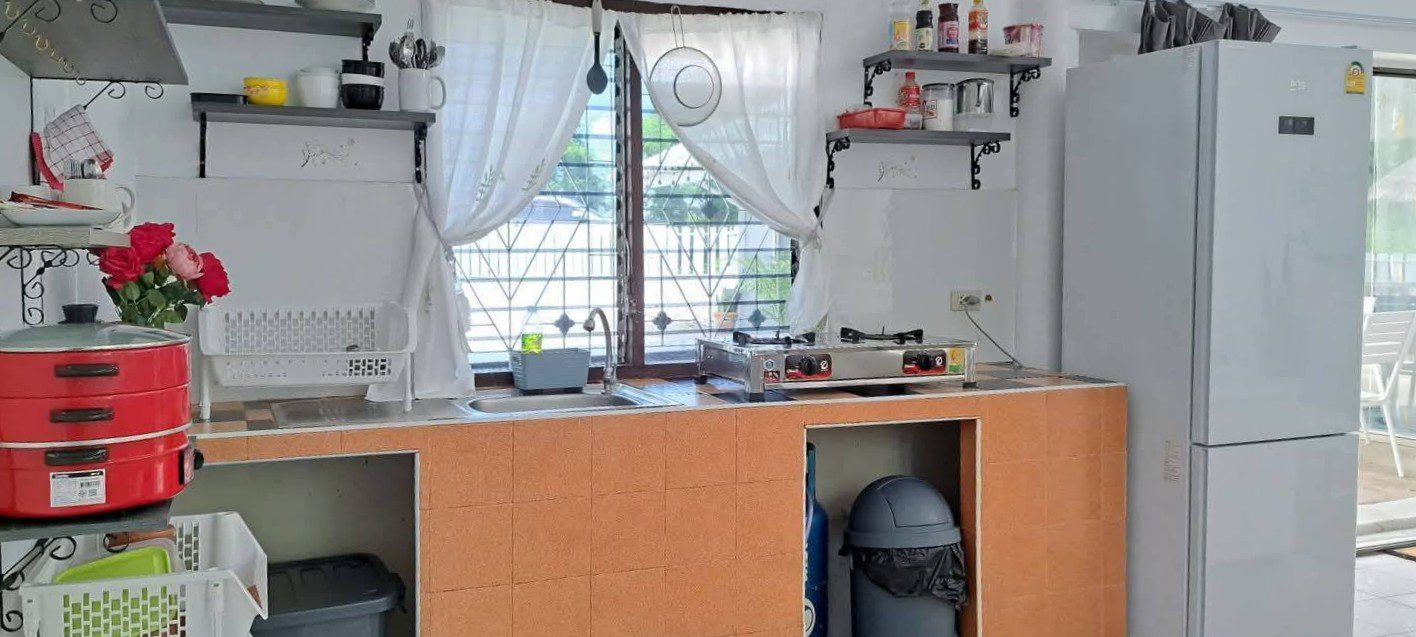 picture 3 Bedrooms House for Rent in Na Jomtien - 8/12