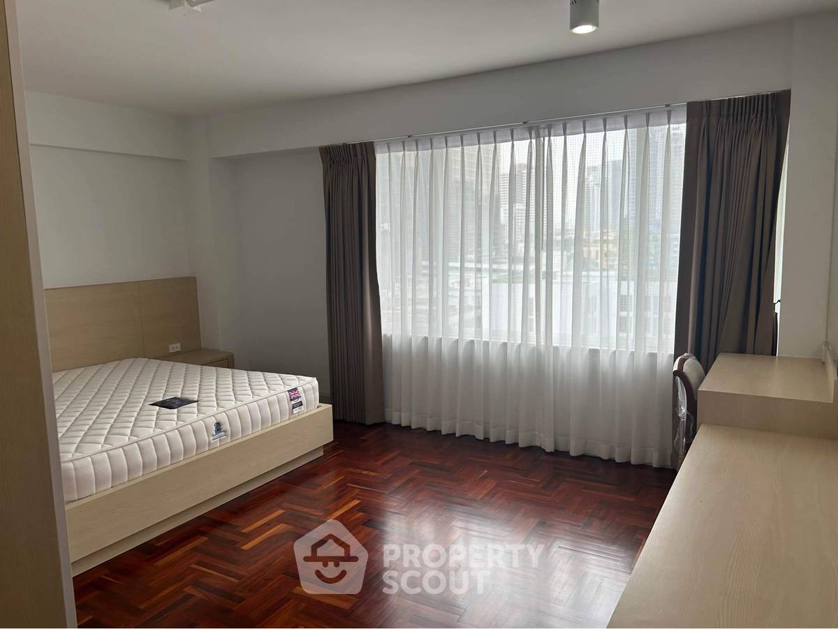 picture 4-BR Condo at Baan Prida Condominium near BTS Nana (ID 1542122) - 30/37