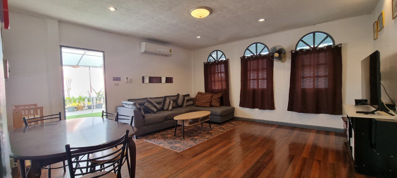 รูป วิลล่าพูล 7 ห้องนอนให้เช่าในจอมเทียน - รูปที่ 10/29