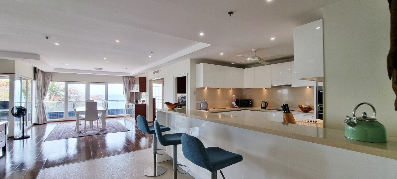 picture Baan Haad Uthong in Pratumnak for Sale - 9/22