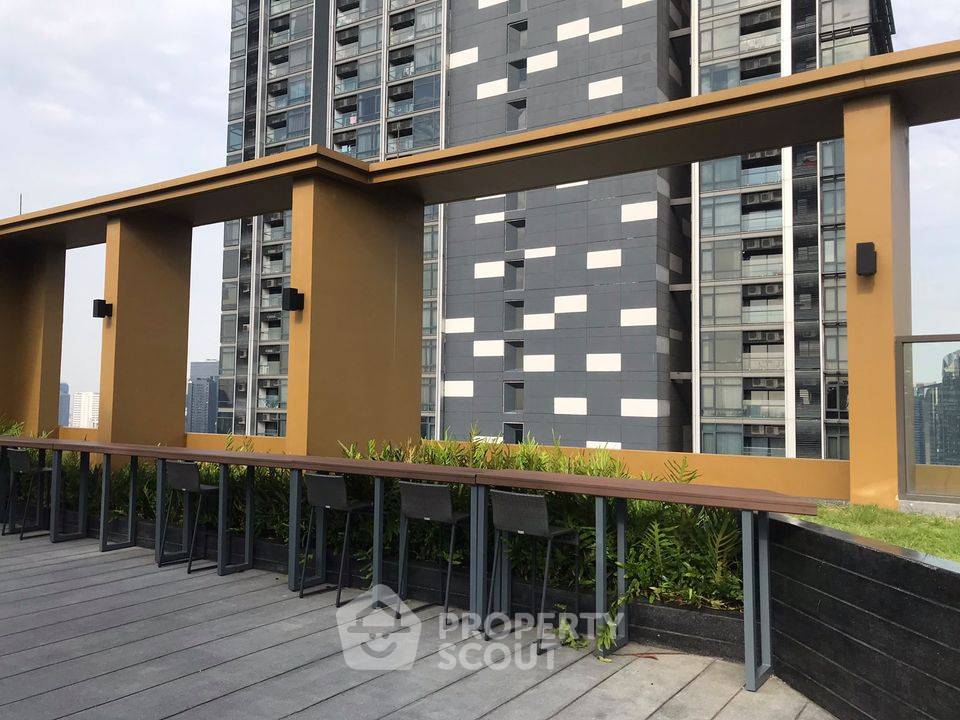 รูป คอนโด 1-ห้องนอน ที่ ลุมพินี สวีท เพชรบุรี - มักกะสัน ใกล้ ARL มักกะสัน (ID 450661) - รูปที่ 3/35