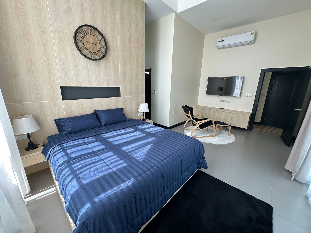 รูป วิลล่าสระว่ายน้ำ 3 ห้องนอนให้เช่า ในทำเลสยามคันทรีคลับ - รูปที่ 8/15