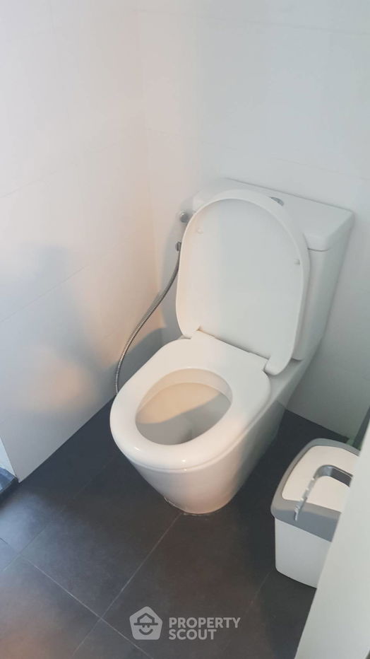 picture 1-BR Condo at A Space ID Asoke Ratchada near MRT Phra Ram 9 (ID 1411104) - 6/17