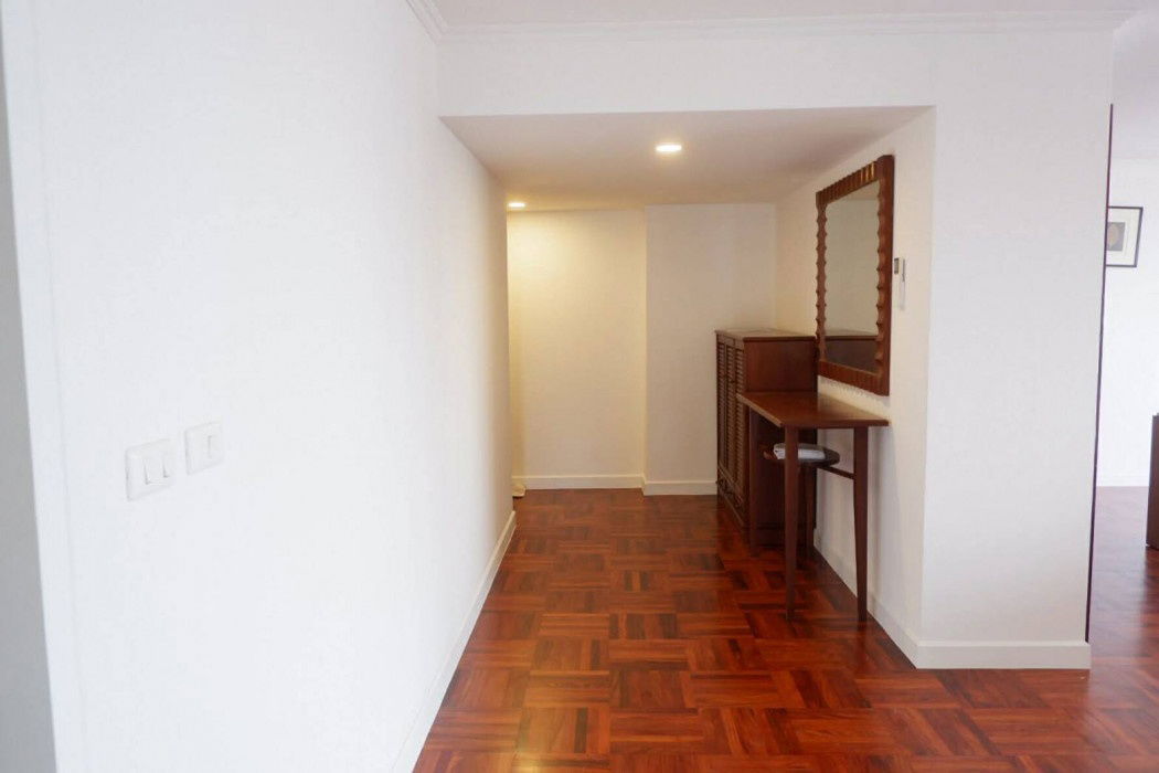 รูป ให้ เช่า คอนโด Omni Tower Sukhumvit Nana (ออมนิ ทาวเวอร์ สุขุมวิท นานา)132 ตรม. 2 นอน 2 น้ำ ชั้น 14 - รูปที่ 5/12