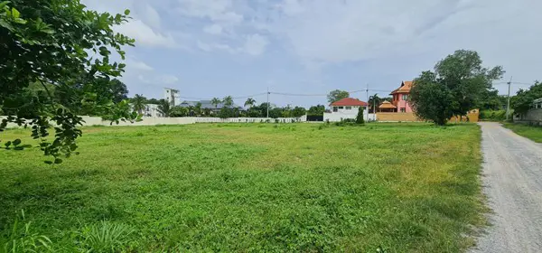 รูป ที่ดินแบ่งแยกพร้อมสร้างโครงการบ้านจัดสรร - รูปที่ 6/16