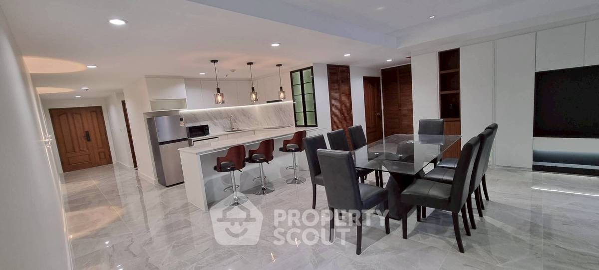 picture 2-BR Condo at Las Colinas near BTS Asok (ID 2462529) - 1/10