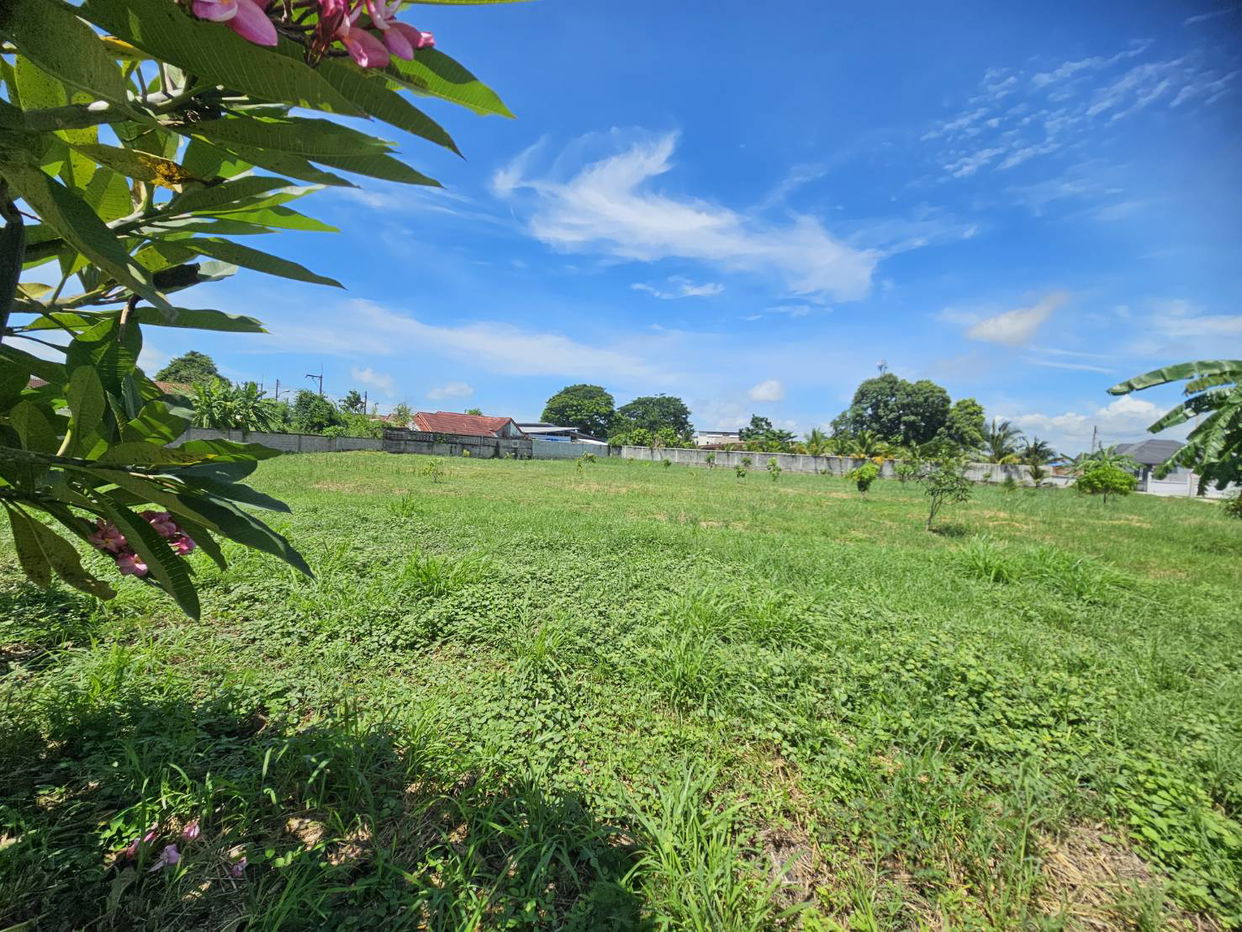 รูป ขายที่ดินพัทยาตะวันออก - รูปที่ 2/4