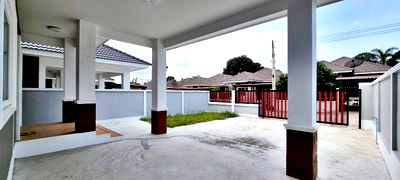 Houses for sale Rongpo Market : 3 Bedrooms House in East Pattaya for Sale