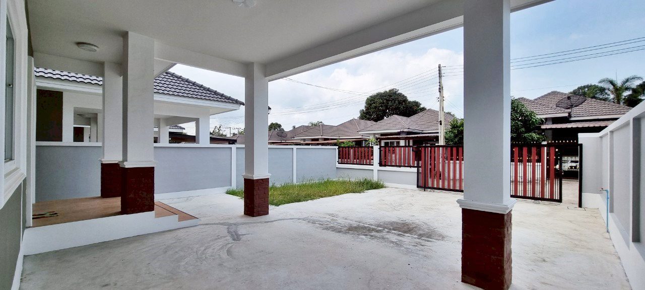 picture 3 Bedrooms House in East Pattaya for Sale - 1/10