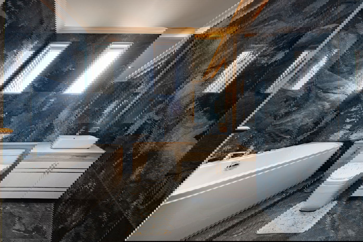 picture 7 Beds Luxury Pool Villa in Na Jomtien for Sale - 21/23