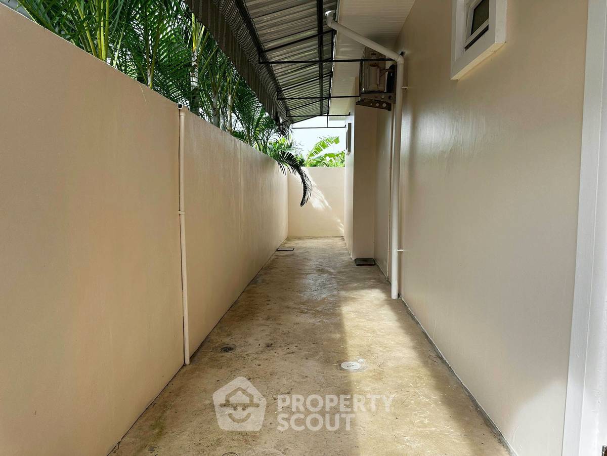 รูป วิลล่า 3-ห้องนอน ใน วังก์พง (ID 2461658) - รูปที่ 42/46